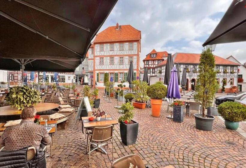 فندق Zu Den Drei Kronen