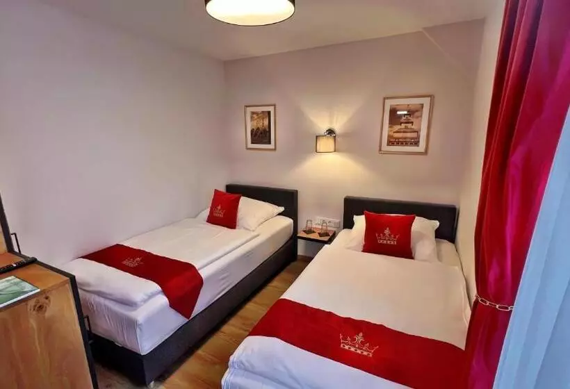 בית מלון כפרי Zu Den Drei Kronen