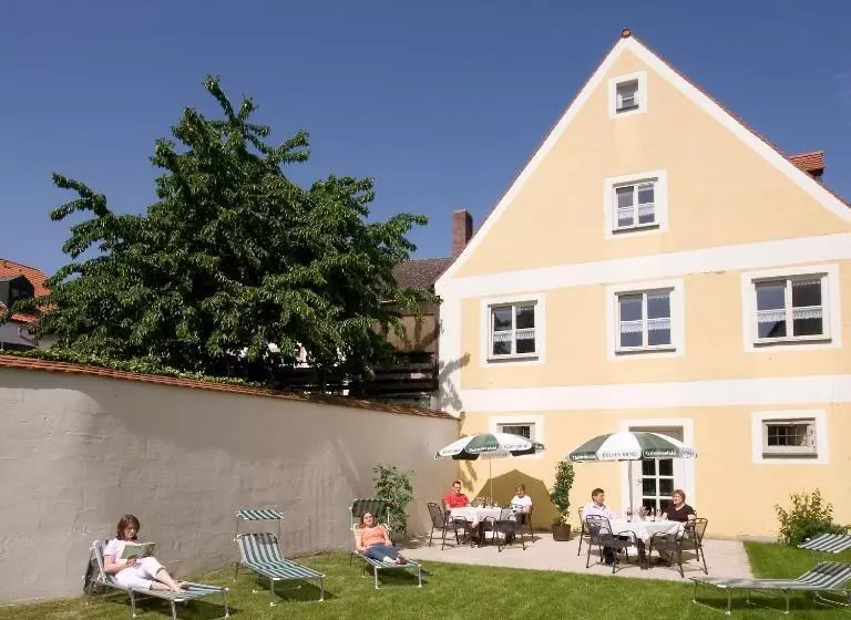 Отель Zur Krone