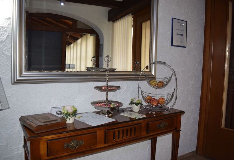 Landhotel Weisses Ross Garni