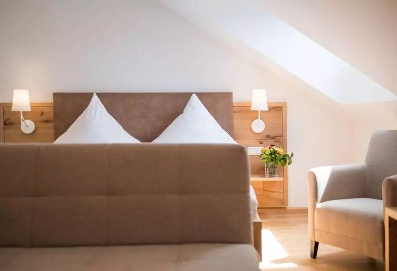 Пансион & Gasthaus Löwen