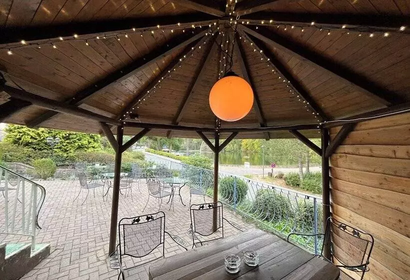 مبيت وإفطار Haus Am See