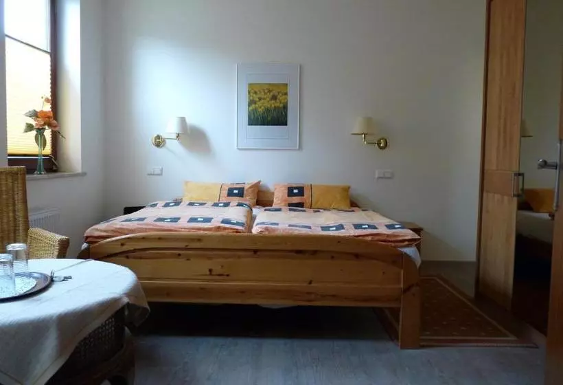 住宿加早餐  Pension Haus Beck