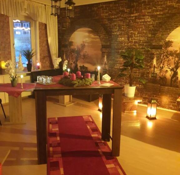 مبيت وإفطار Pension Parkblick