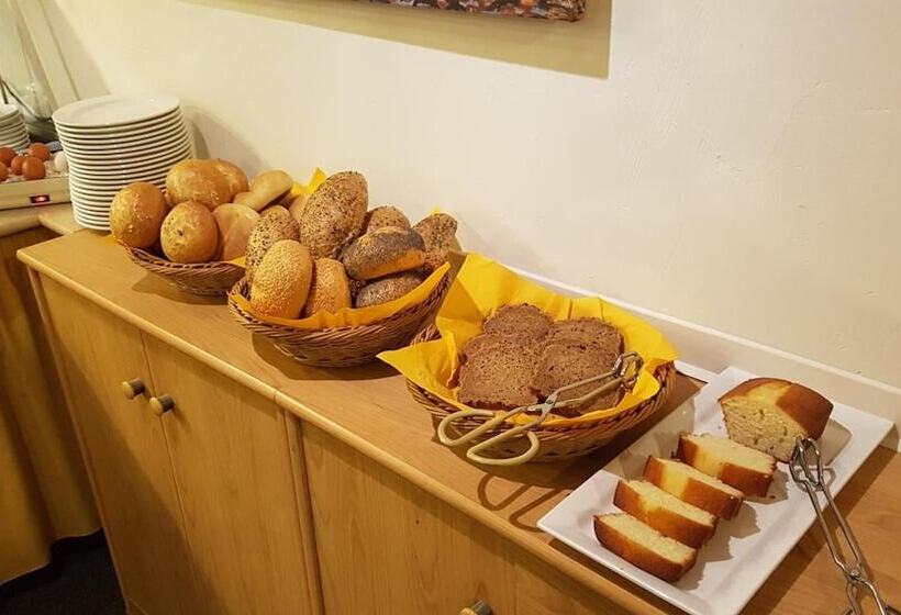 בית מלון כפרי Alte Post