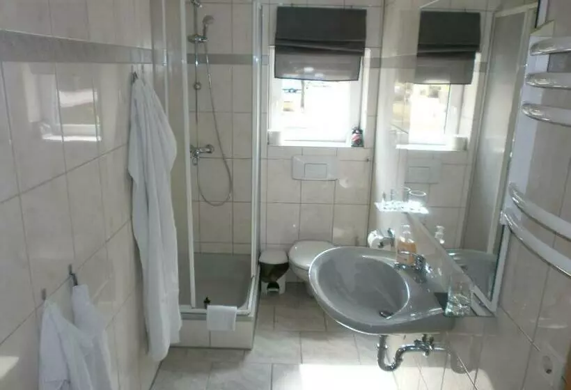 Hotel Alte Waldmãƒæ’ã‚â¼hle