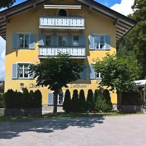 ホテル Altes Zollhaus