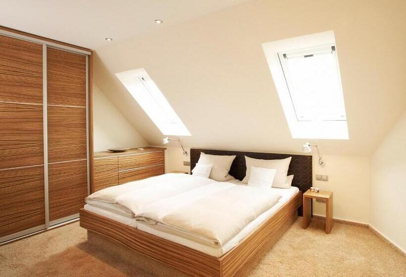 فندق Am Helmwartsturm