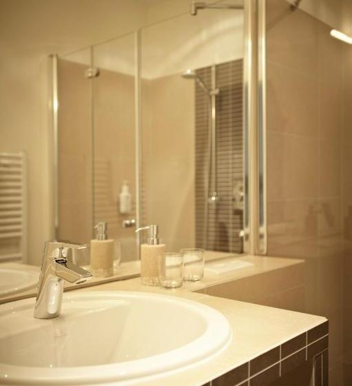 فندق Am Helmwartsturm