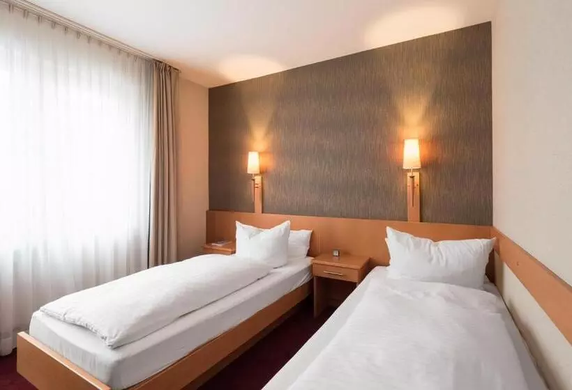 هتل Deutsches Haus