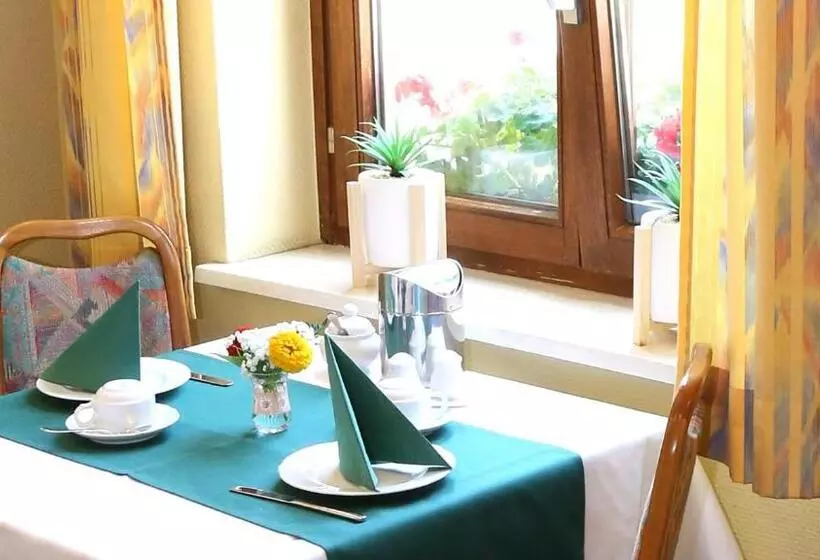 ホテル Garni Kluth