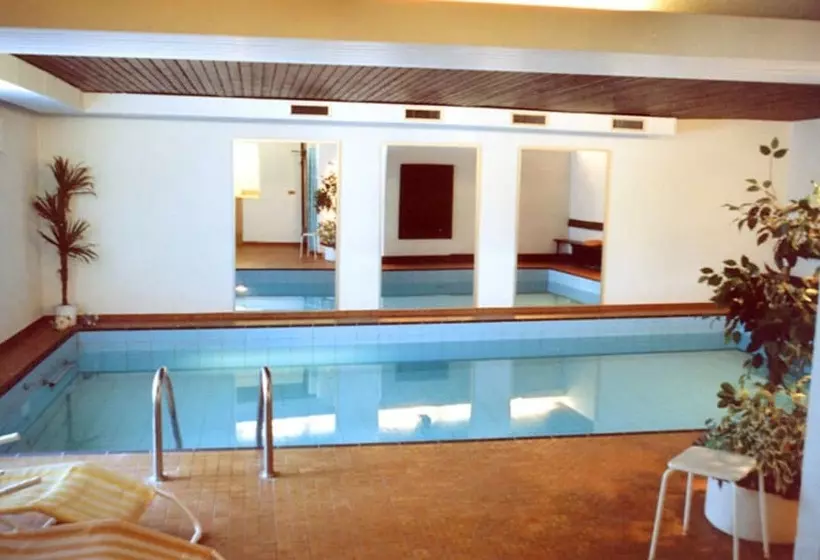 Отель Haus Am Hochwald