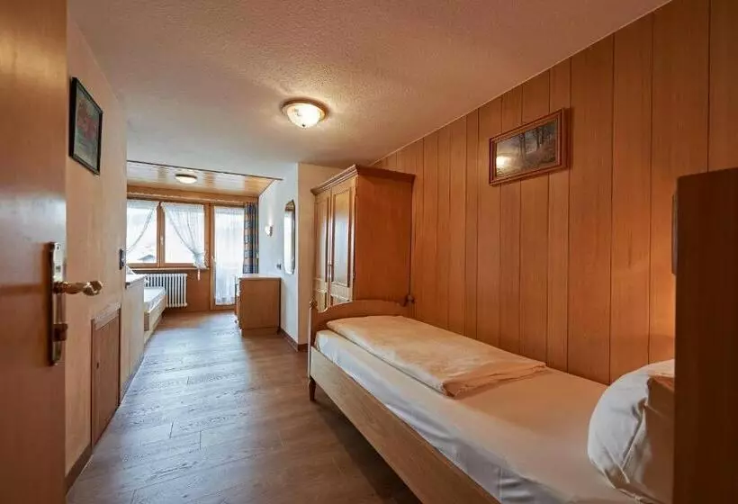 ホテル Haus Daheim