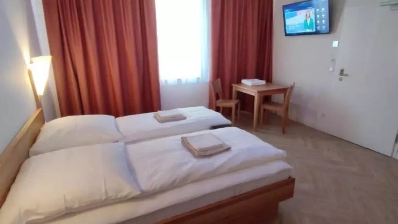 هتل La Rustica Altstadt