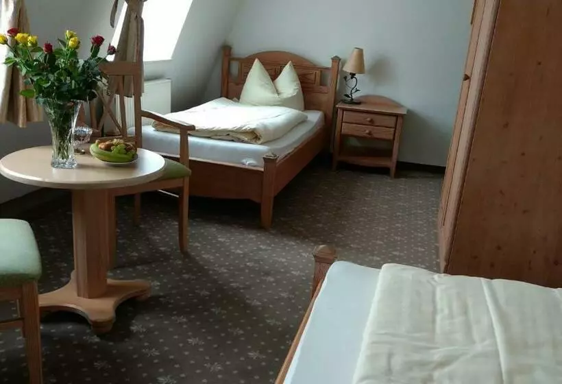 בית מלון כפרי Lindenhof