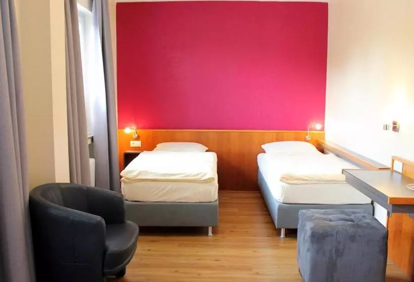 בית מלון כפרי Zum Löwen