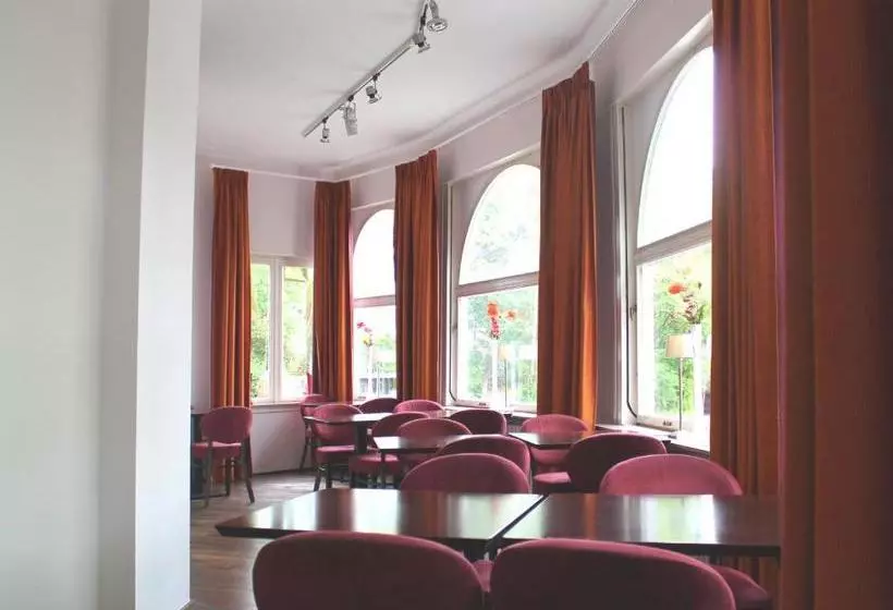 בית מלון כפרי Zum Löwen