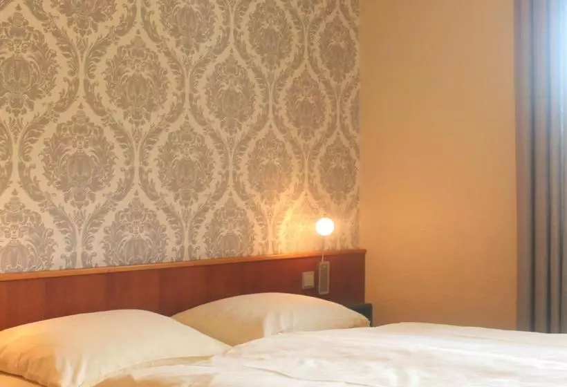 בית מלון כפרי Zum Löwen