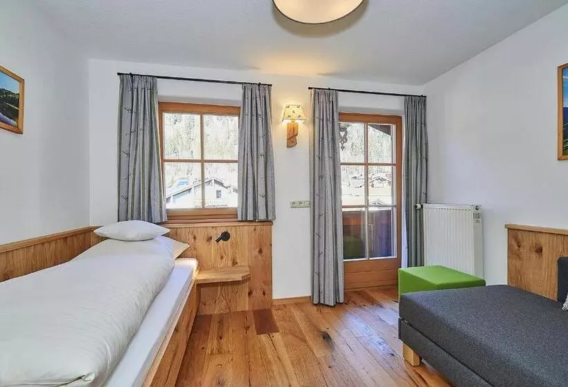 پانسیون Gästehaus Angerer