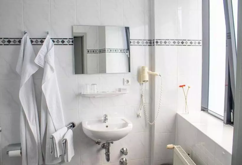 Airport Hotel Jägerhof Weeze