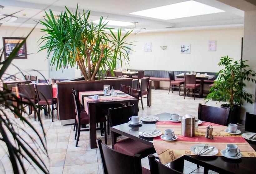 Airport Hotel Jägerhof Weeze