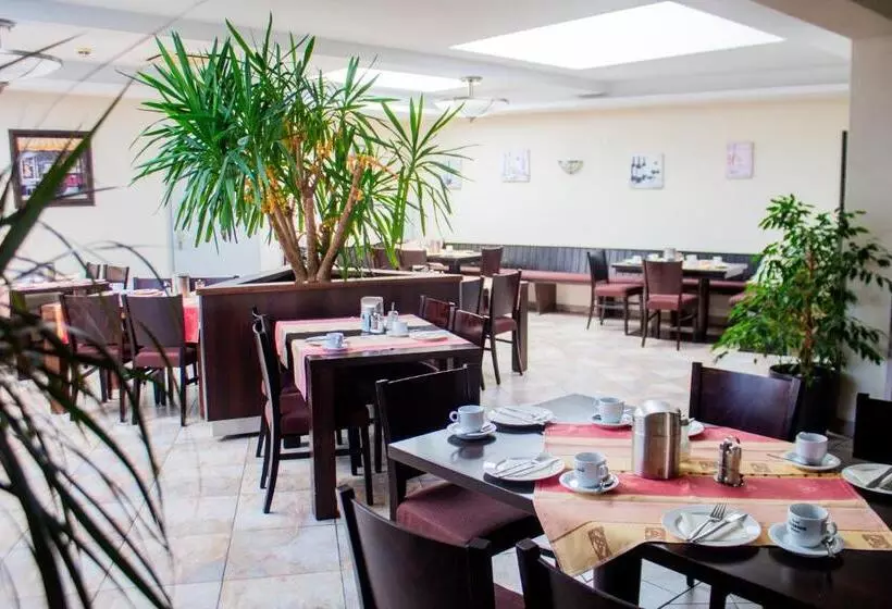 Airport Hotel Jägerhof Weeze