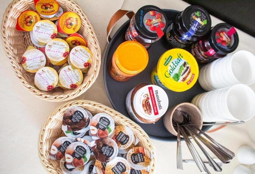 Airport Hotel Jägerhof Weeze