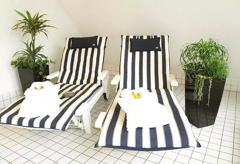 Heidehotel Waldhütte