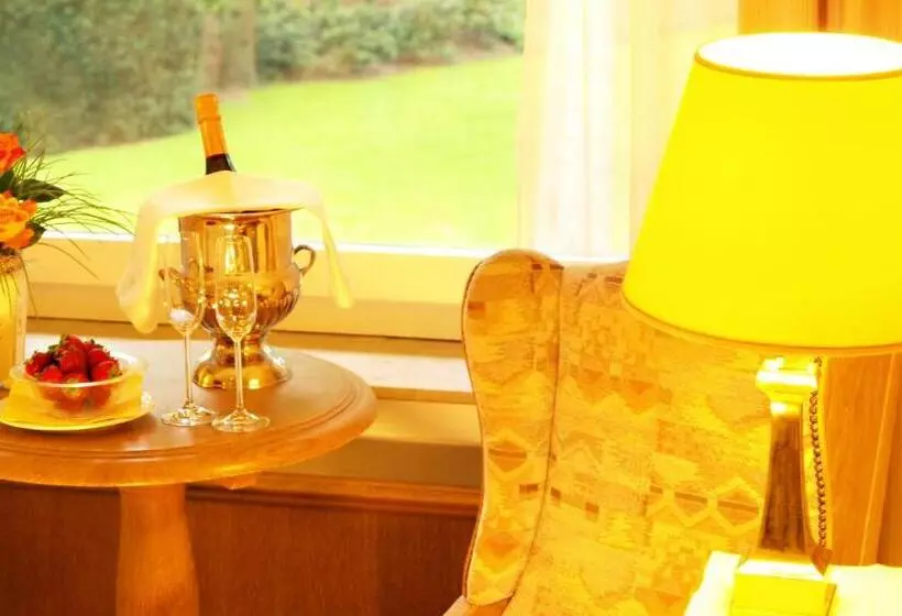 Heidehotel Waldhütte