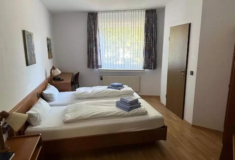 Отель Am Stimbergpark