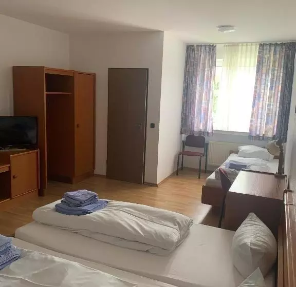 Отель Am Stimbergpark