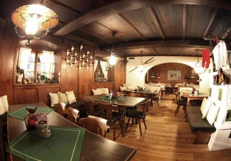 Отель Blaue Gams S