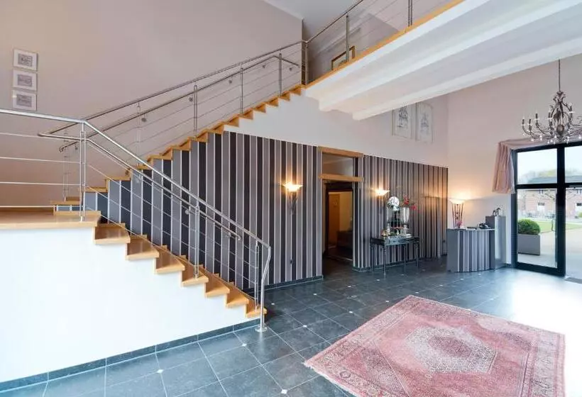 ホテル Burg Obbendorf