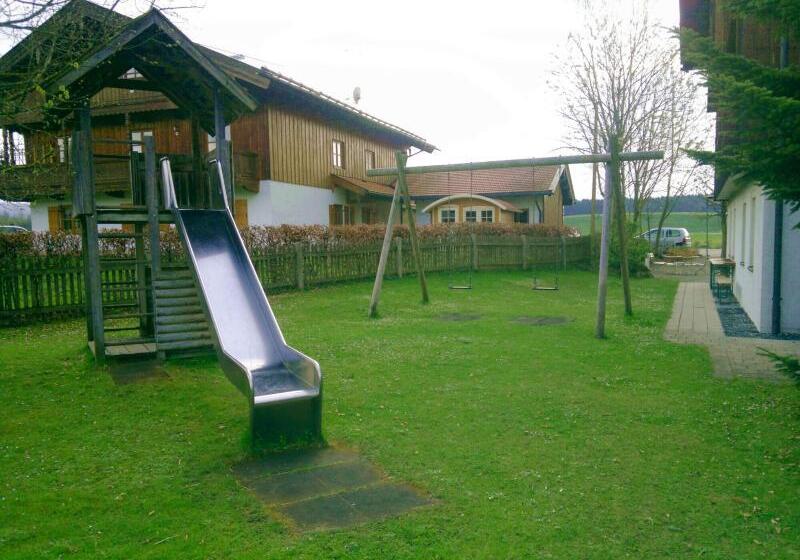 A8 Hotel Im Darchinger Hof, Bed & Breakfast