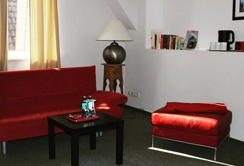 בית מלון כפרי Drei Kronen