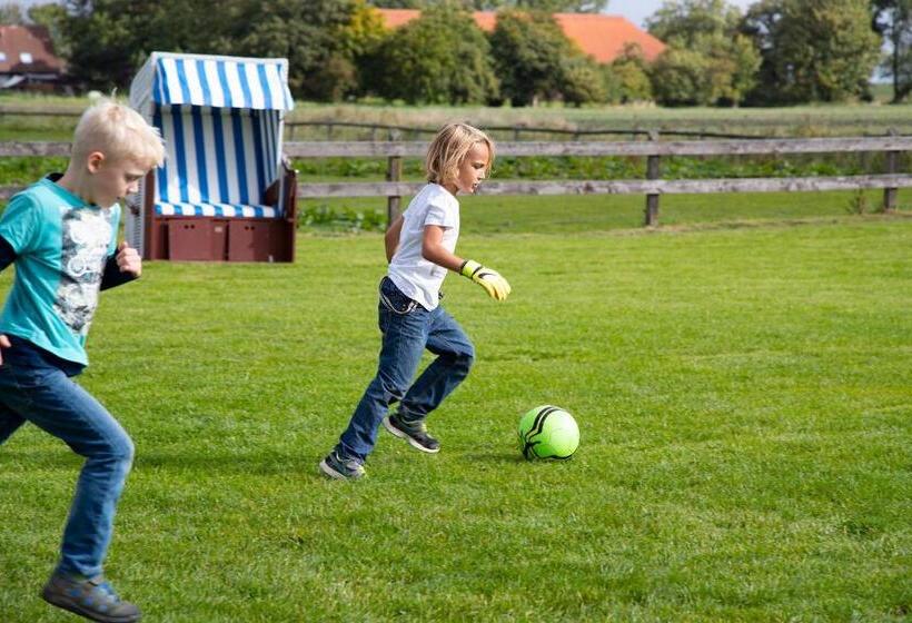 Отель Frieslandstern   Ferienhof Und