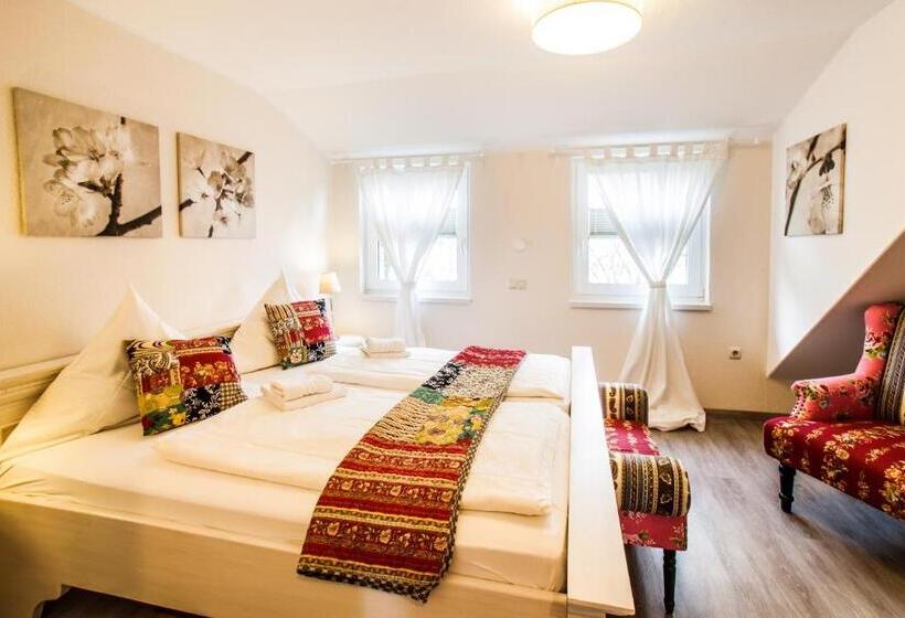 Отель Frieslandstern   Ferienhof Und