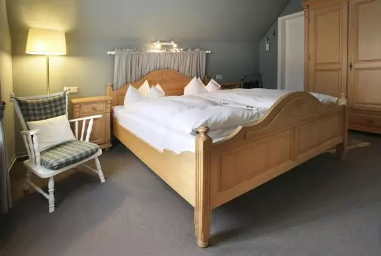 Отель Grüne Tanne Mandelholz