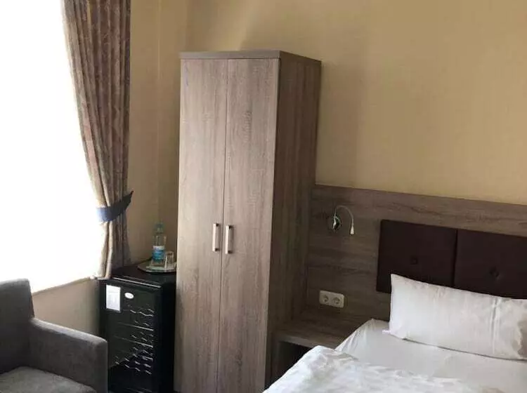 בית מלון כפרי Junkerhaus