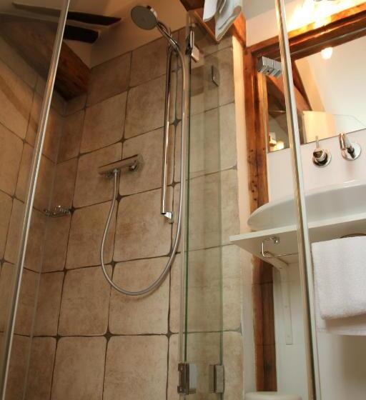 هتل L Ostello Altstadt