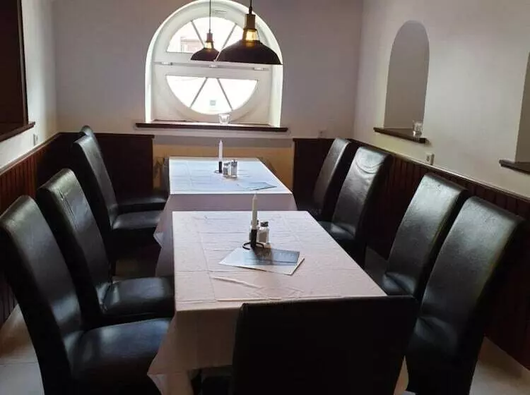 ホテル El Capitan Nähe Movie Park