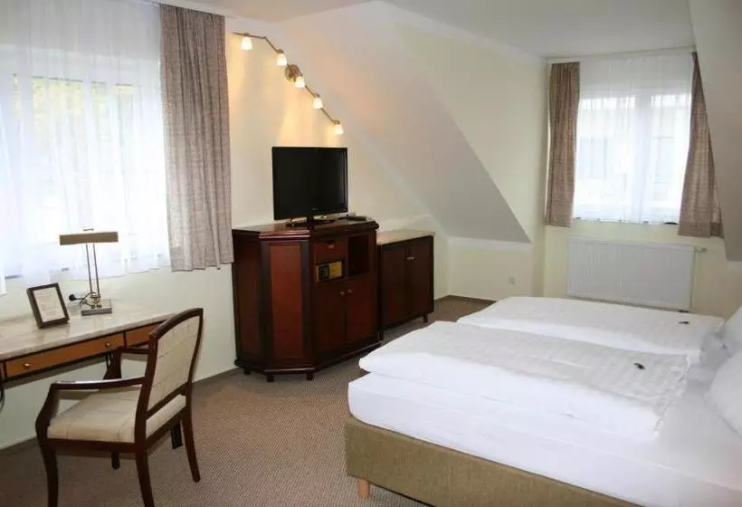 Отель Stollen  & Restaurant