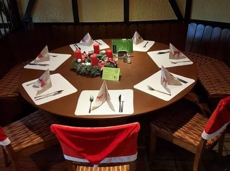 호텔 Restaurant Zum Knurrhahn