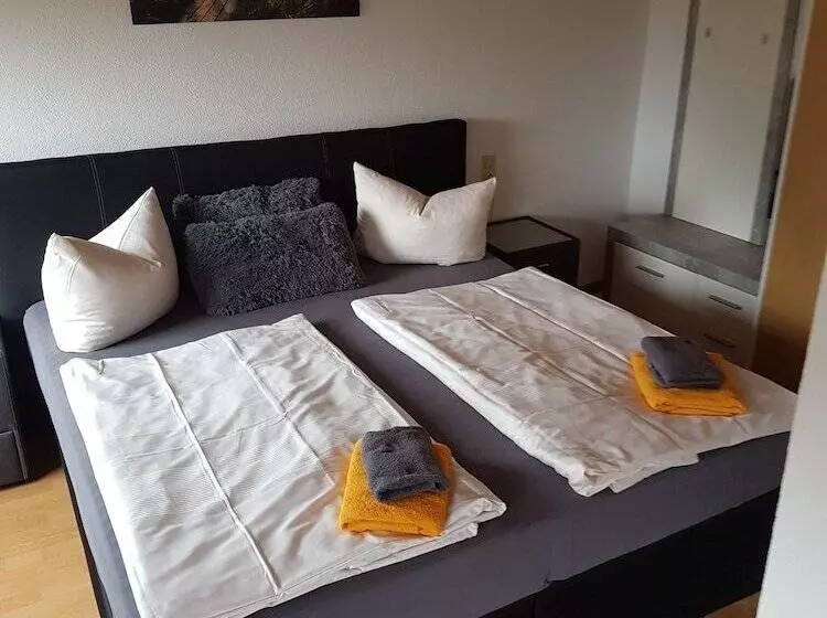 호텔 Restaurant Zum Knurrhahn