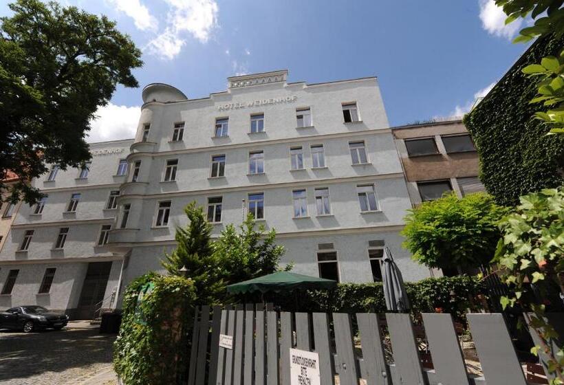 هتل Weidenhof