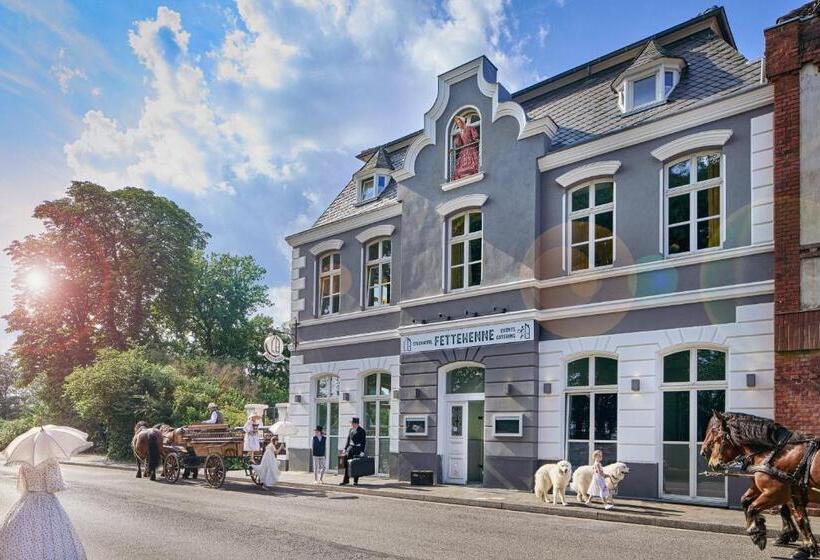 Stuckhotel Fettehenne