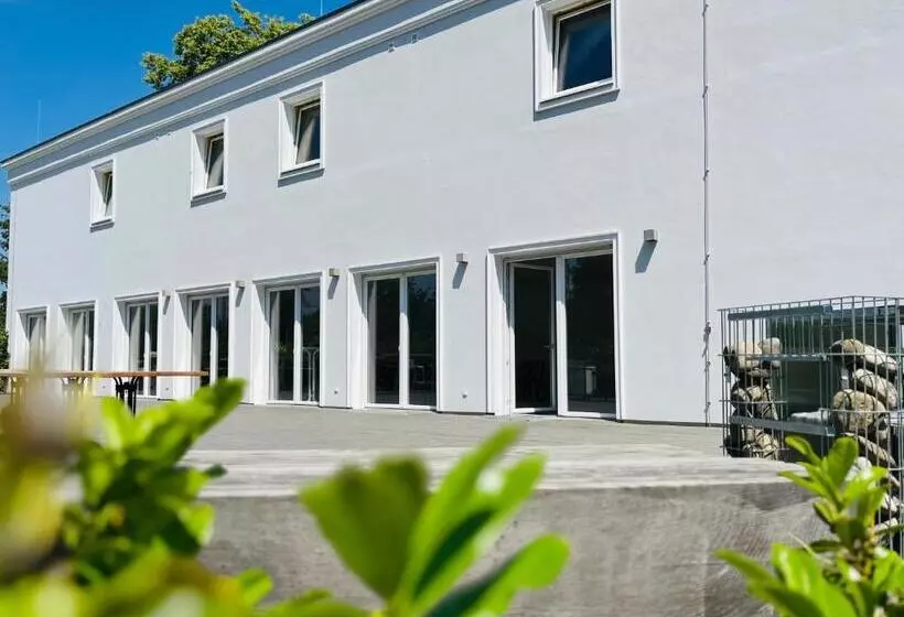 Stuckhotel Fettehenne