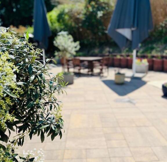 Stuckhotel Fettehenne