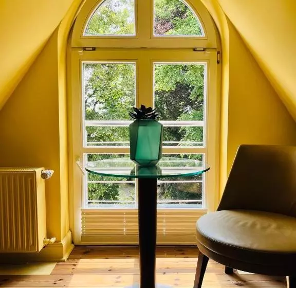 Stuckhotel Fettehenne