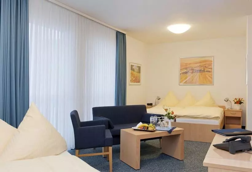 پانسیون Johanniter Gastehaus